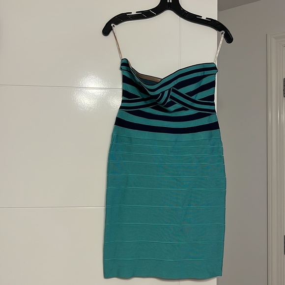 Herve Leger Bandage Dress, NWT - Picture 3 of 3